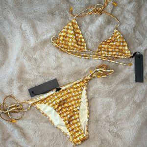 Triangl bikini size medium (fits like small/xs)